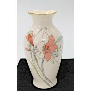 Vintage YamaJi Pink Peace Lily Floral Vase Porcelain Gold Trim 7" Tall
